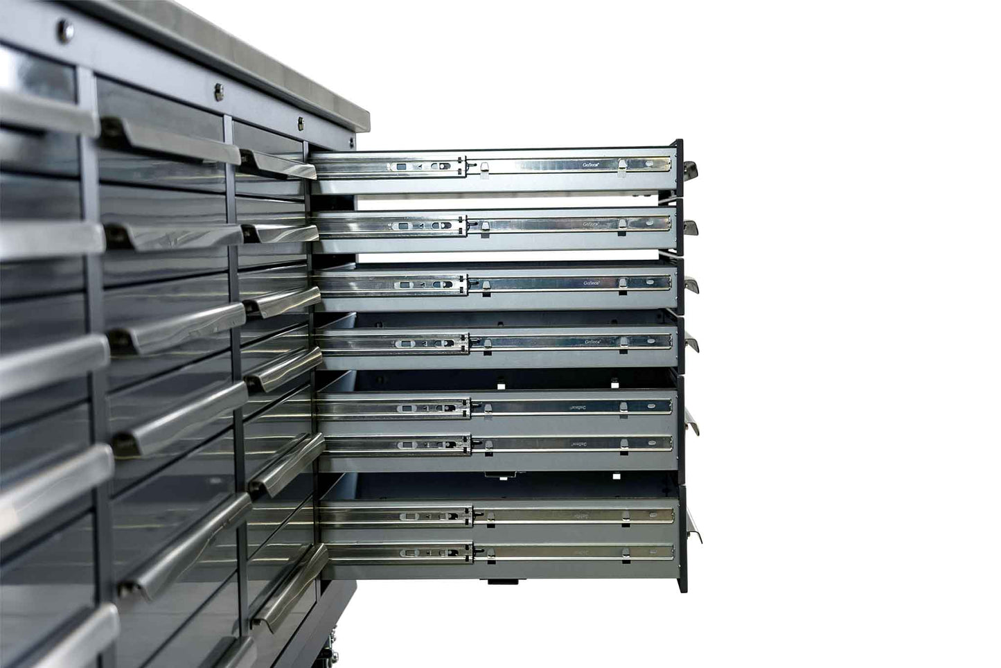 Dragonfire 24 Drawer Pro Series 7FT Workbench