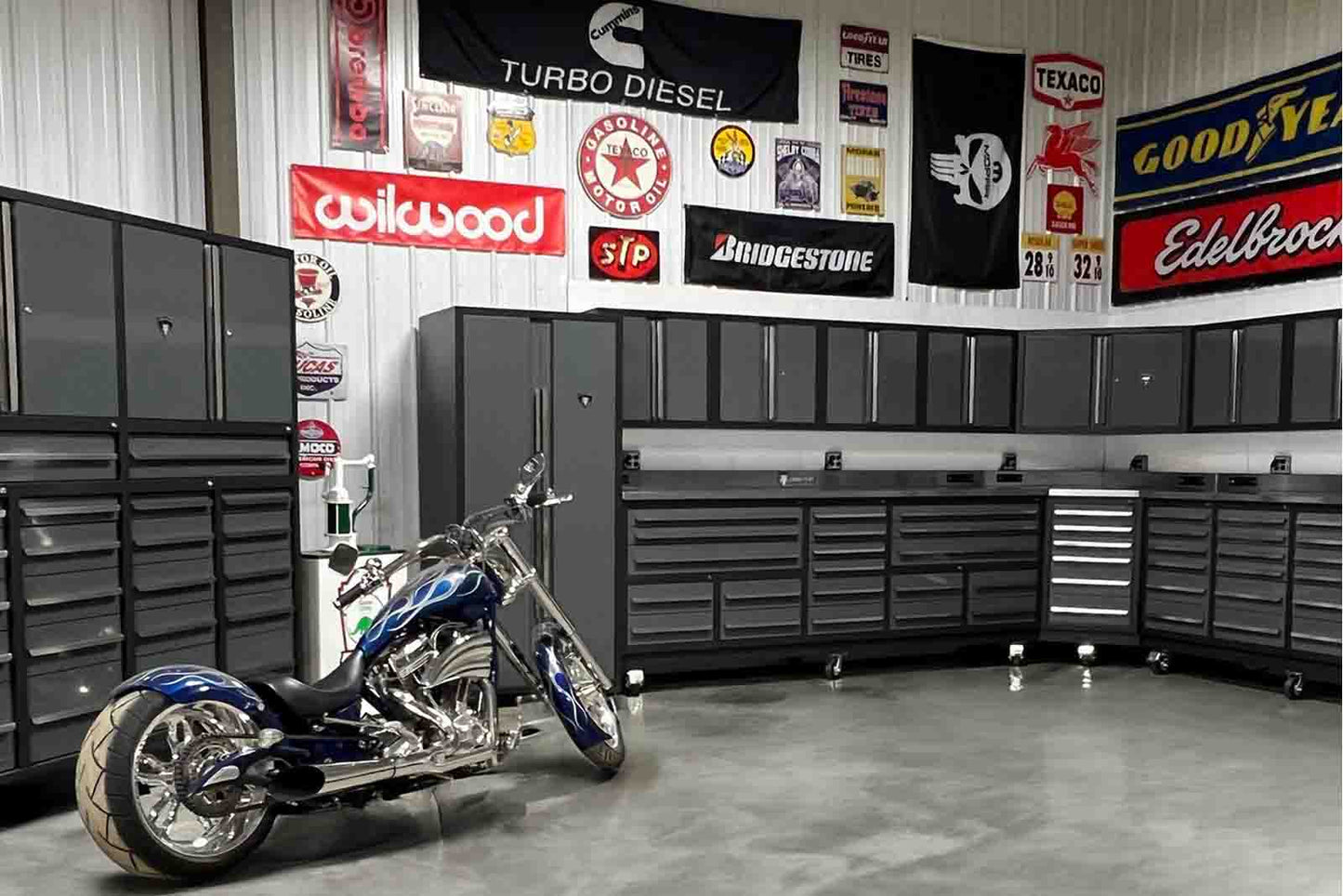 Pro Series 24 Drawer Workbench Package - Workbench, Wall Cabinets & Locker Cabinets