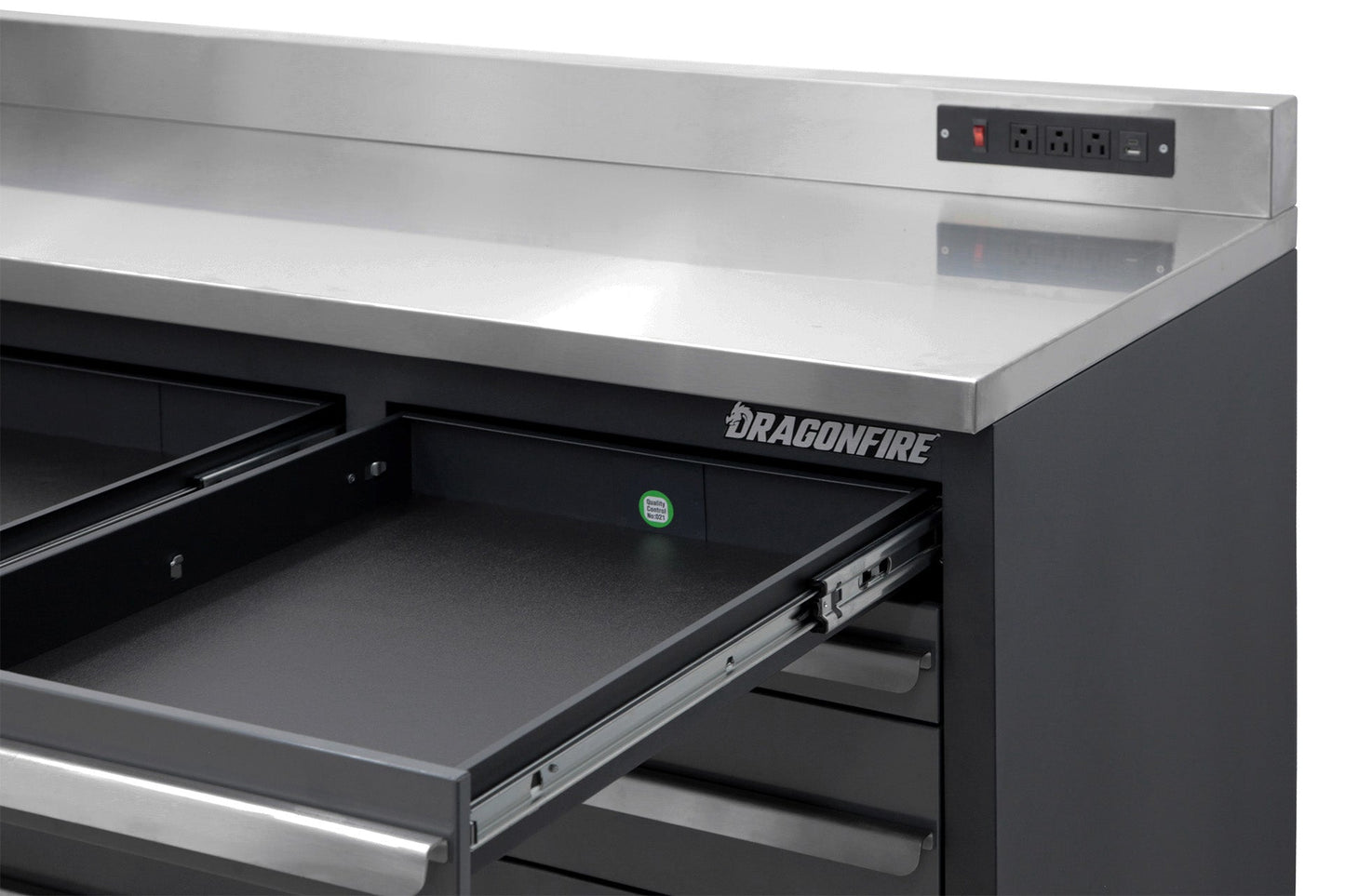 Dragonfire 17 Drawer Pro Series 7FT Workbench