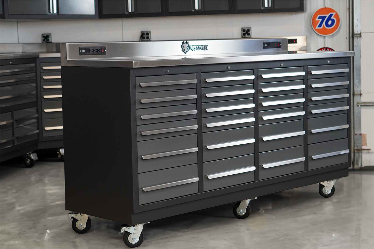 Dragonfire 24 Drawer Pro Series 7FT Workbench