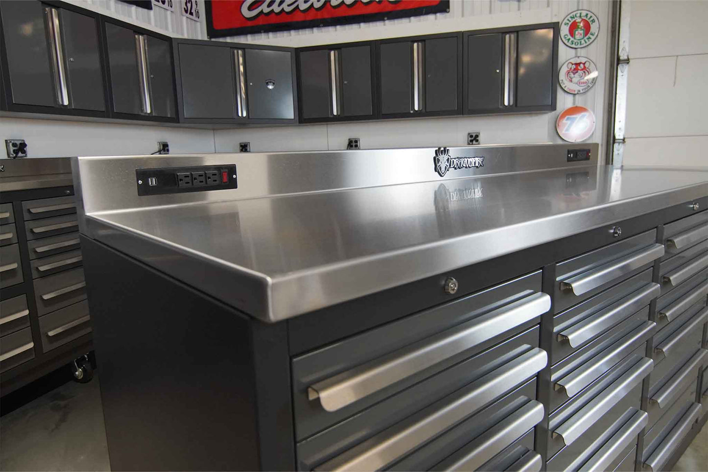 Dragonfire 24 Drawer Pro Series 7FT Workbench